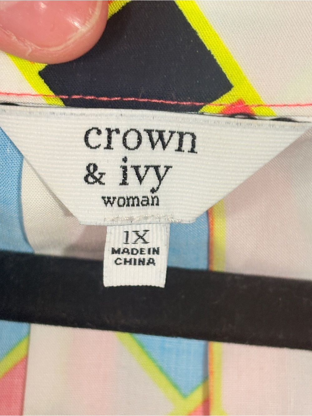 crown & ivy Coral, Aqua, Black Geometric Sleeveless Camisole - Picture 4 of 6